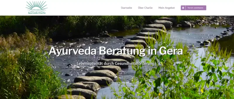 Der Screenshot der Webseite ayurveda-charlie.de.